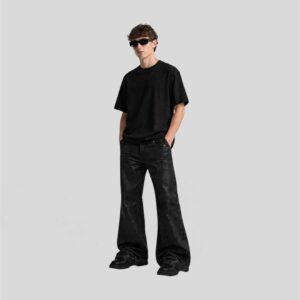 BLACK FLARED JEANS